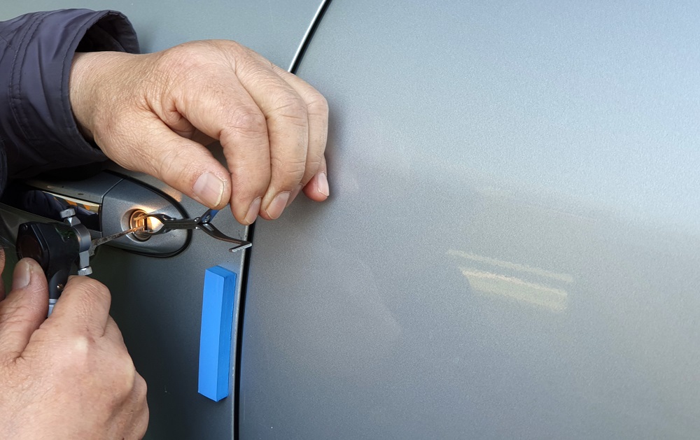 Repairing car keys on business trip